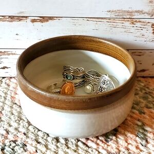 Pottery‎ Trinket Dish